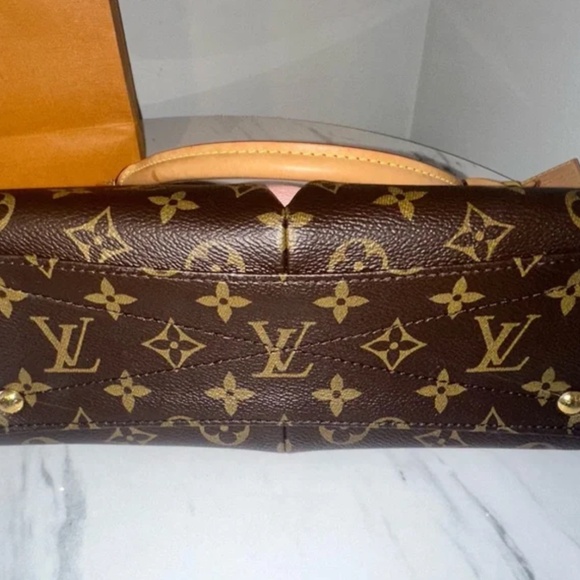 Louis Vuitton v tote pink bb - Picture 3 of 6